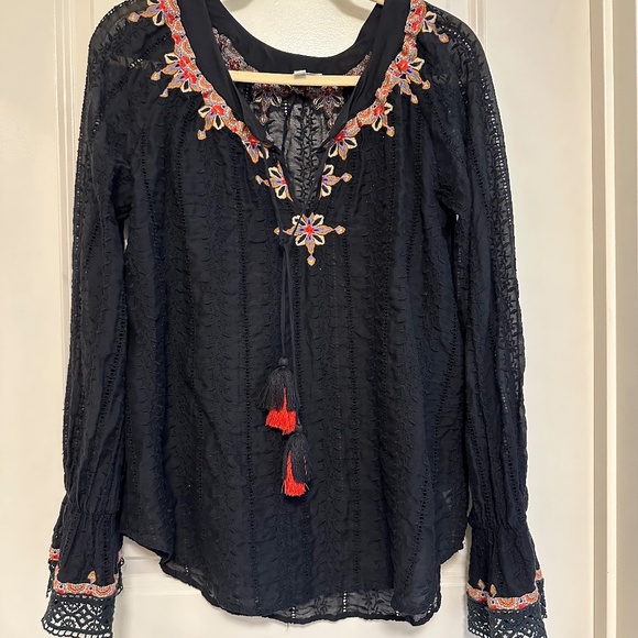Johnny Was Embroidered Long Sleeve Black Blouse Size XS - Picture 3 of 16